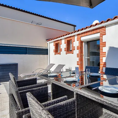 Vacances Ressourcantes Tout Pres De La Plage Vakantiehuis Les Bussolleries